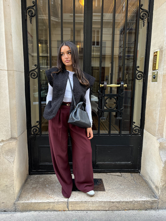 Pantalon bordeaux avec ceinture