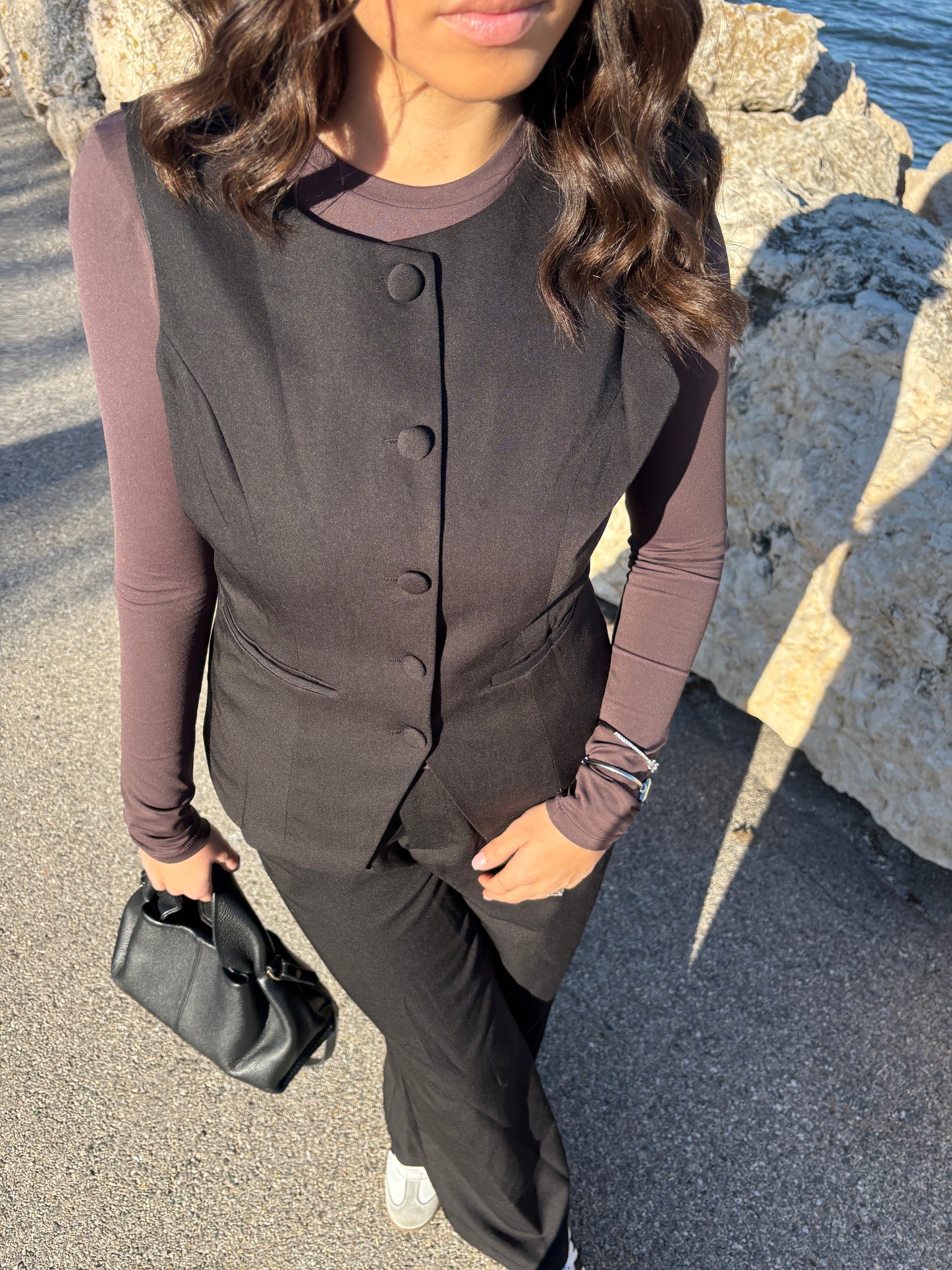 Ensemble noir blazer sans manches